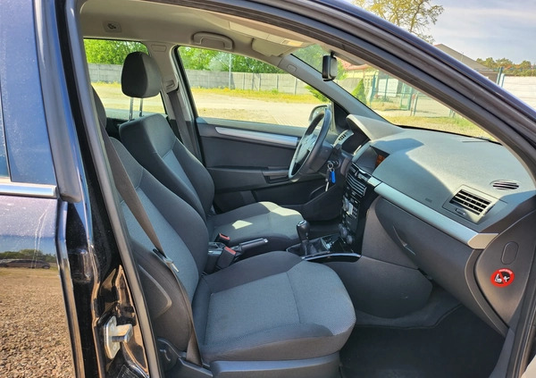 Opel Astra cena 18900 przebieg: 222929, rok produkcji 2010 z Piła małe 466